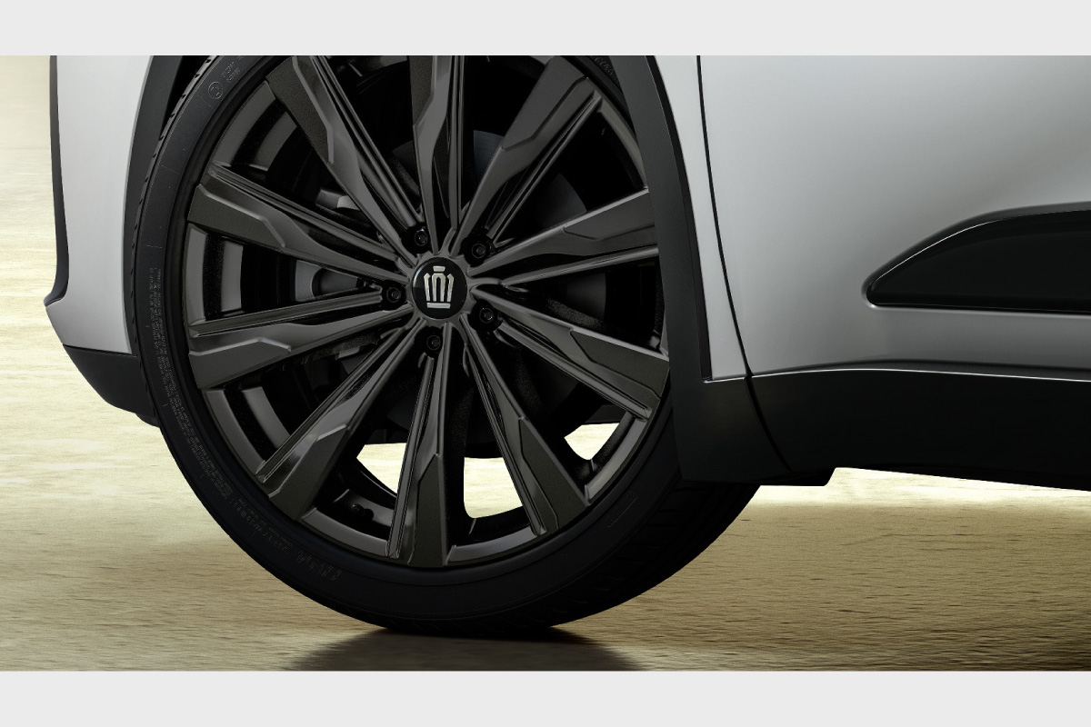 70周年記念モデル　クラウン　クロスオーバー　純正ホイール4本セット　ほぼ新品 クラウン（クロスオーバー） | 福島県でトヨタの新車・中古車・点検